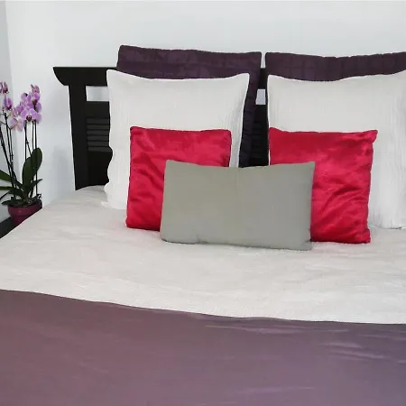 Avec Piscine Dans Un Quartier Calme A 103371 Apartman